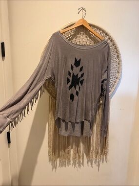Tyler Jacobs Boho Fringe Long Sleeve Top with Aztec Graphic - Taupe - XS / S